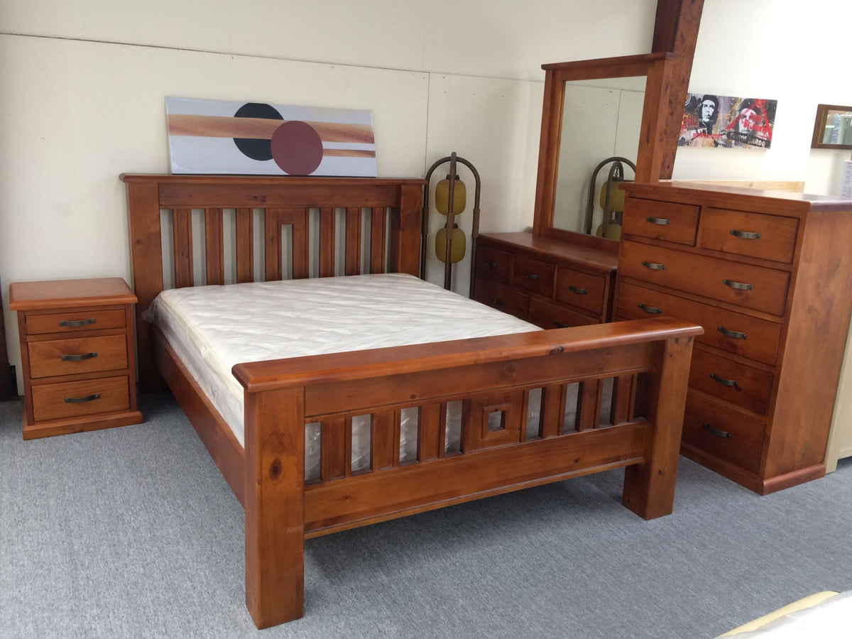Felton 6PCS Solid Pine Wood Rustic Bedroom Suite in Queen / King / Super King from