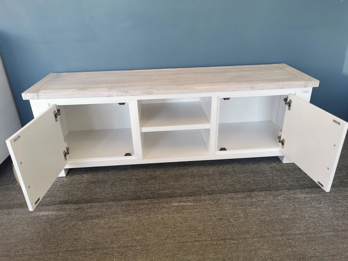 Ashland Solid Pine 1600mm TV Unit – White Wash Coastal Style